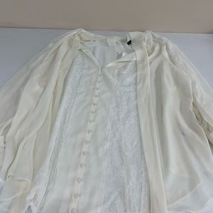 Lane Bryant Cream Top (18/20). New w/out tags.